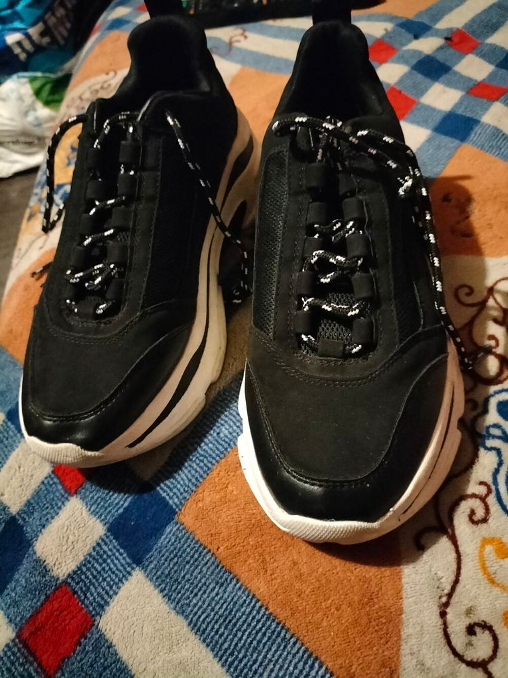 Basket cuir stradivarius pointure 37 quasi neuf mode Chaussures