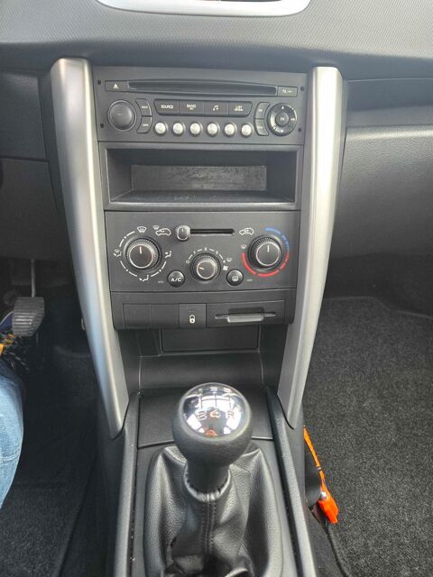 Peugeot 207 1.4 75ch