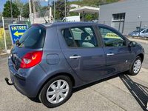 Clio III Clio 1.6 16V 110 Privil&egrave;ge 2007 occasion 42700 Firminy