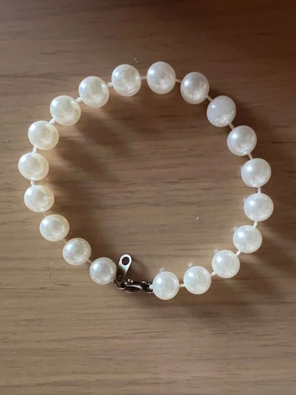 Bracelet Perles Blanches Femme. Intemporel. Excellent &Eacute;tat Bijoux et montres
