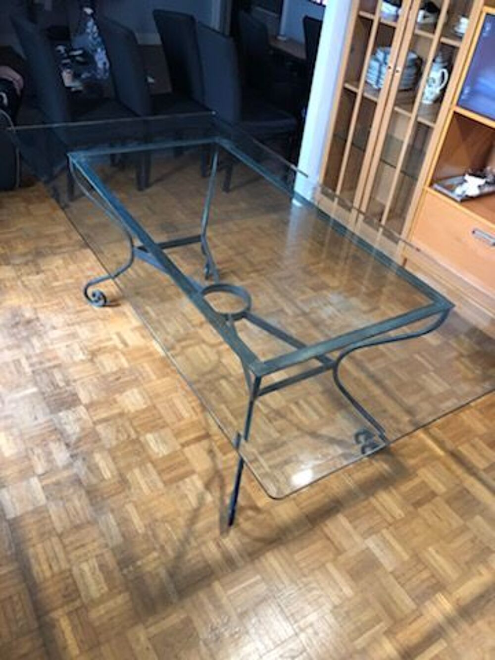 TABLE EN VERRE PIED FER FORGE Meubles