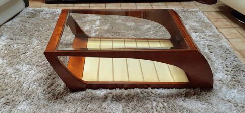 table basse collection Riviera.
200 Savigny-l�s-Beaune (21)