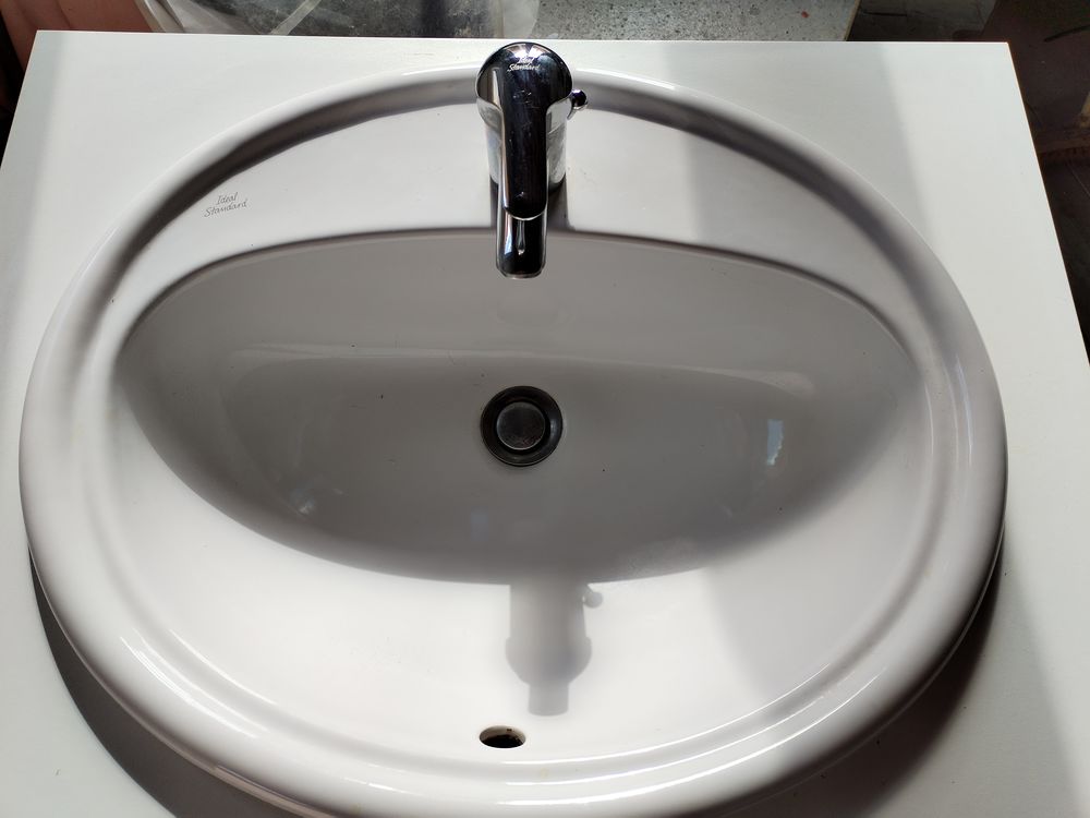 Meuble et lavabo salle de bain Meubles