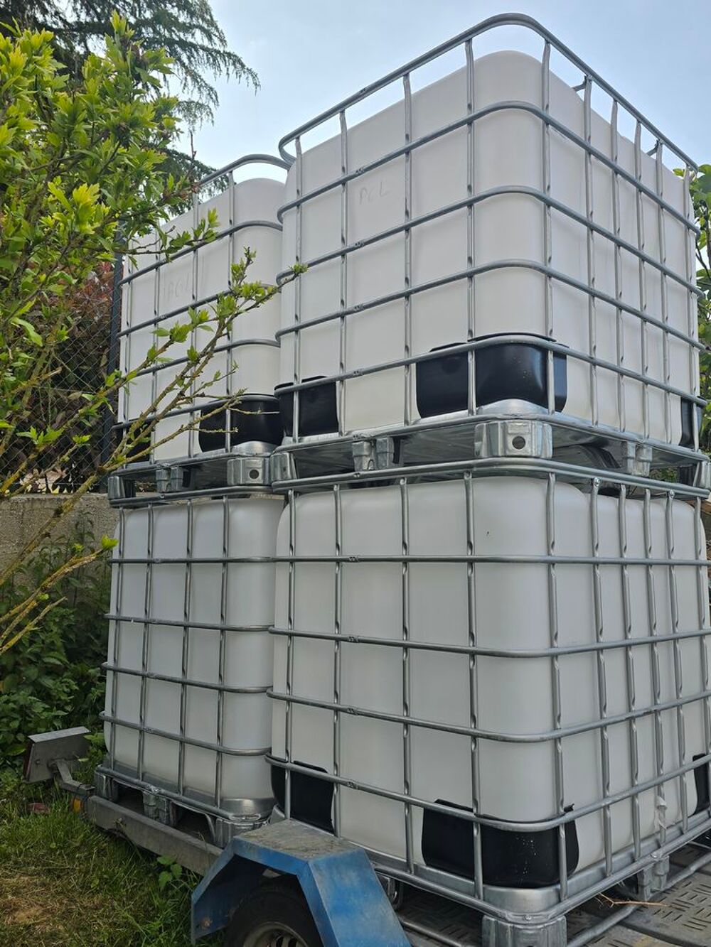Cuve , r&eacute;cup&eacute;rateur d'eau , citerne 1000 litres Jardin