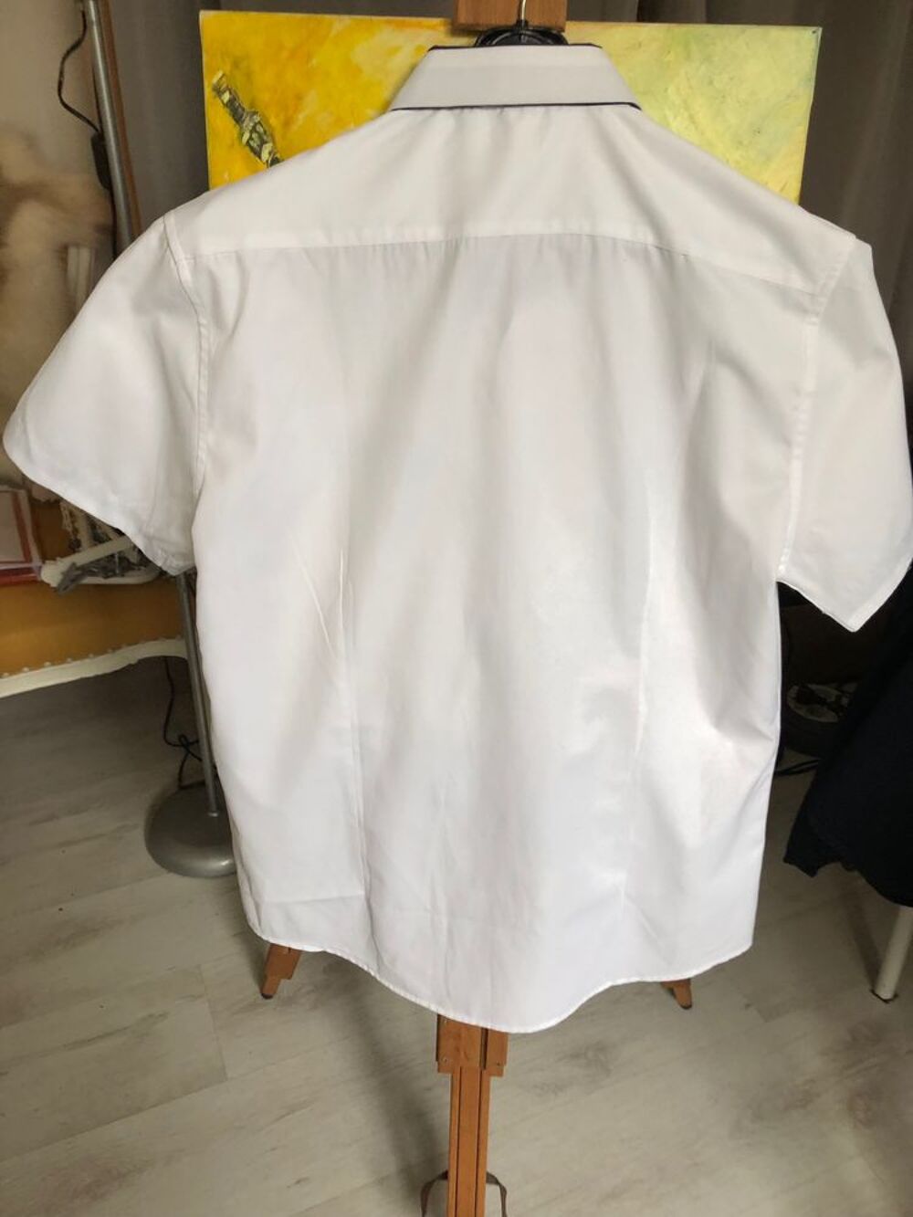 chemise blanche homme taille XS neuve jamais port&eacute;e Vêtements