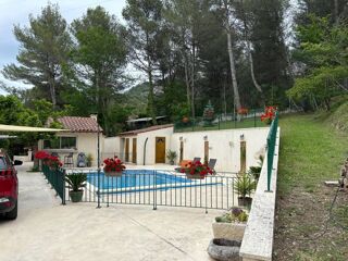  Villa � vendre 9 pi�ces 260 m�