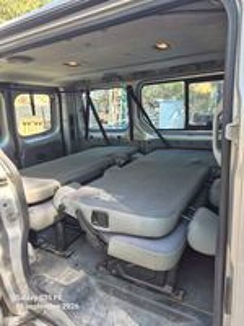 Trafic Passenger 1.9 dCi 100 Expression 2005 occasion 06140 Tourrettes-sur-Loup