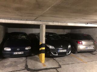  Parking / Garage à louer 12 m²