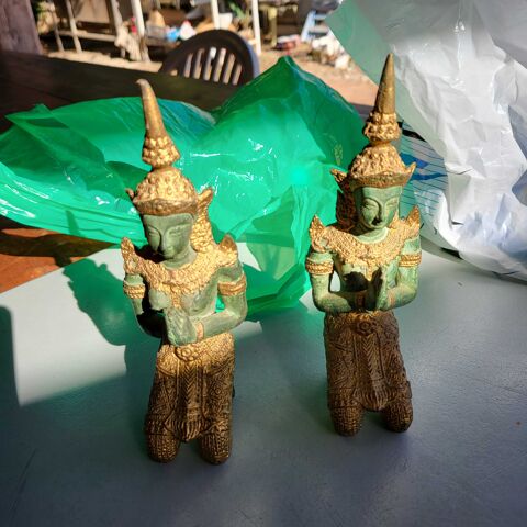 statut ancienne en bronze 40 La Farl�de (83)