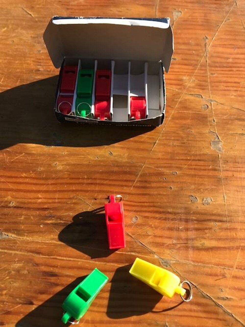 Bo&icirc;tes de sifflets 1970 