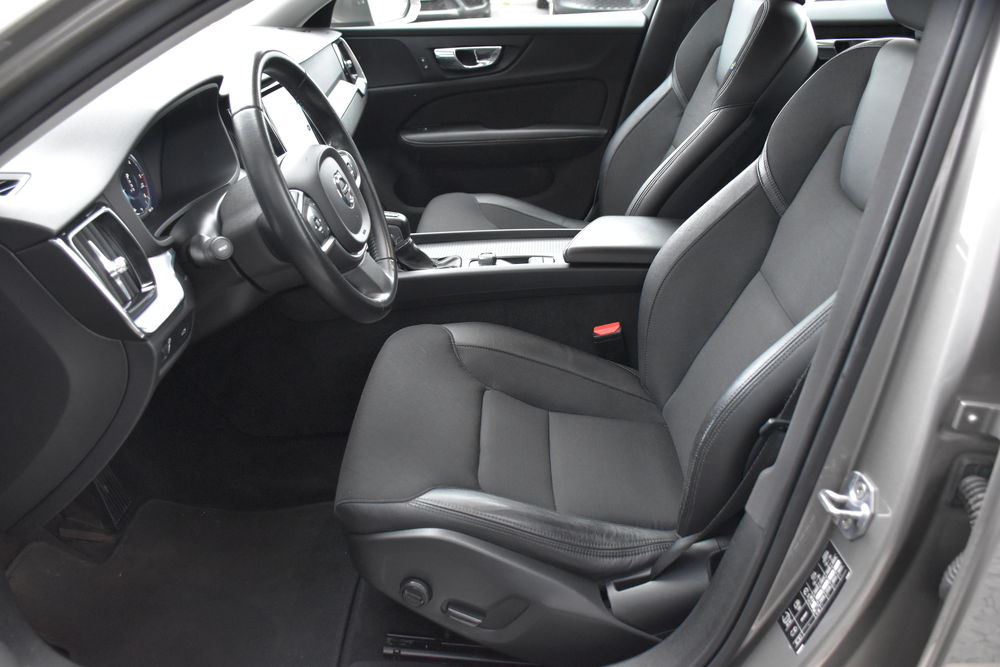 V60 D3 AdBlue 150 ch Geartronic 8 Momentum 2019 occasion 56300 Pontivy