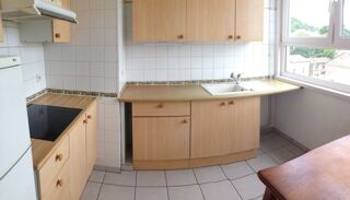  Appartement à louer 3 pièces 57 m²