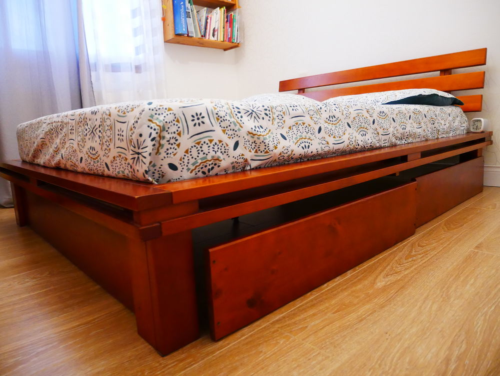 lit moderne 140 x 200 avec tiroirs en dessous et sommier Meubles
