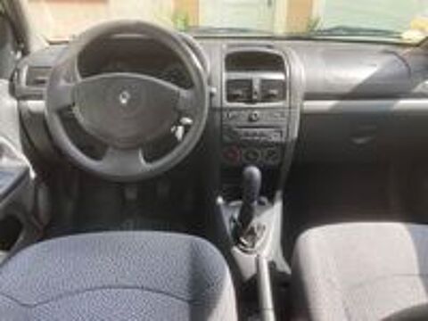 Clio II Clio 1.5 dCi 70 Campus Evolution Authentique 2006 occasion 83400 Hy&egrave;res