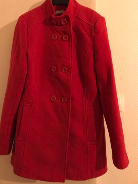 manteau rouge doublé taille 40  TEX 10 Saint-Genis-Laval (69)