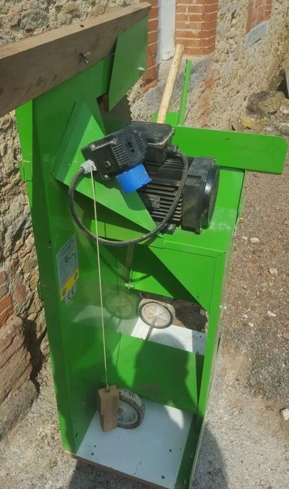  Scie &agrave; b&ucirc;ches &eacute;lectrique 220 volts Bricolage