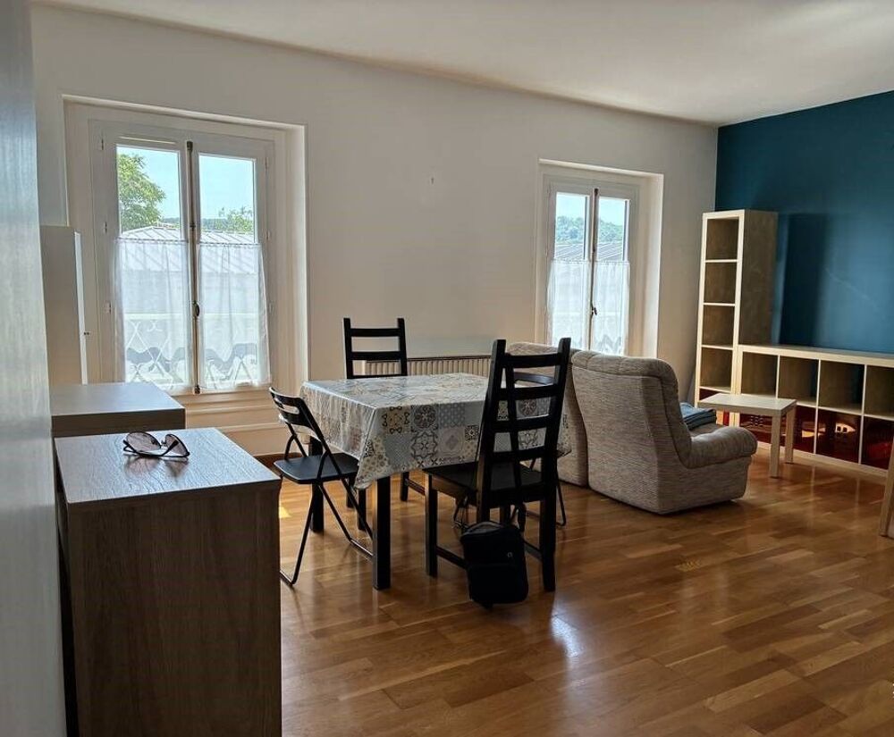 Location Appartement Beau T2 meublé avec gout de 37m2 sur Orsay Orsay