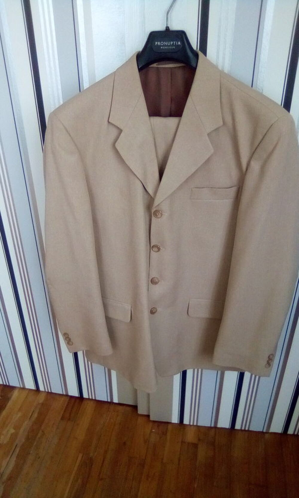 Costume Vêtements