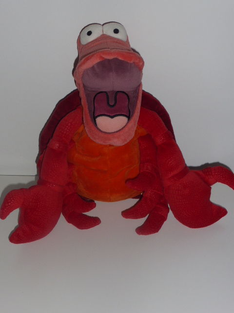 Peluche Crabe Sebastian 30 CM La petite Sirne Disney Store 10 Rueil-Malmaison (92)