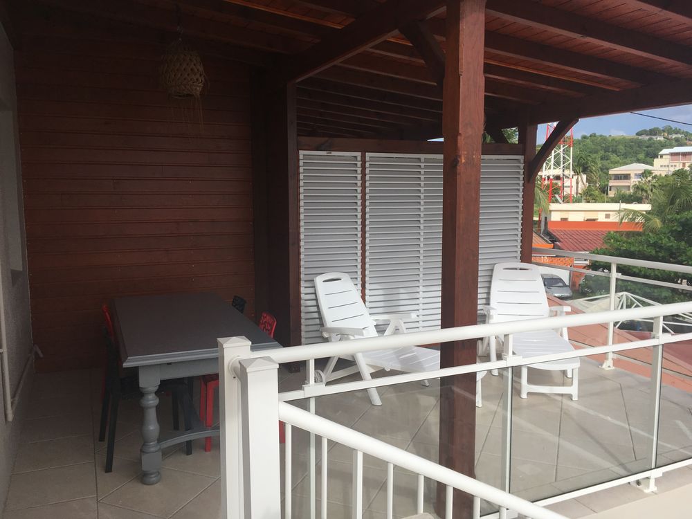 Location Appartement joli T2 avec terrasse sur la plage de l'anse Mitan Les trois-Îlets