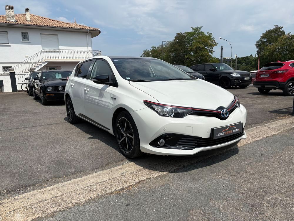 Auris Hybride Pro 136h Tendance Business occasion 33560 Carbon-Blanc