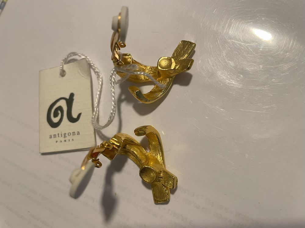 BO Clip dor&eacute;e croisillon ANTIGONA Bijoux et montres