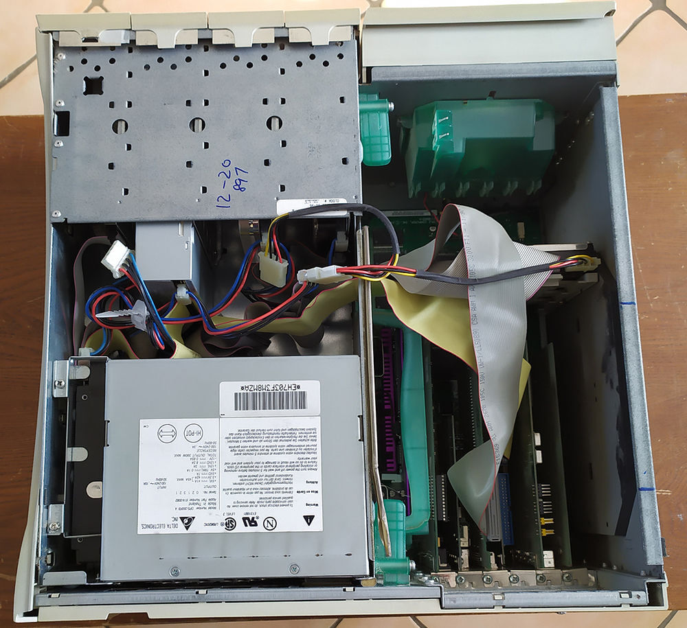 POWER MACINTOSH 9600/200 Matriel informatique