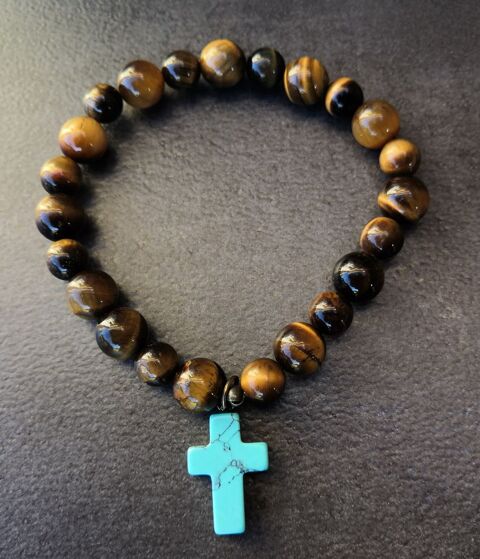 Bracelet de perles Oeil de Tigre avec une croix en Turquoise 39 La Seyne-sur-Mer (83)