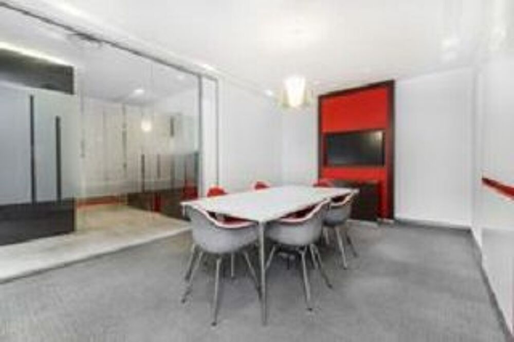   Trouvez un espace de bureau à NICE, Rue de France  pour 5 personnes  où tout est pris en charge Nice
