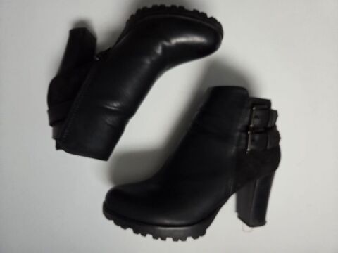 Bottines noires ? Taille 37 ? Très bon état 10 Saint-Denis (93)