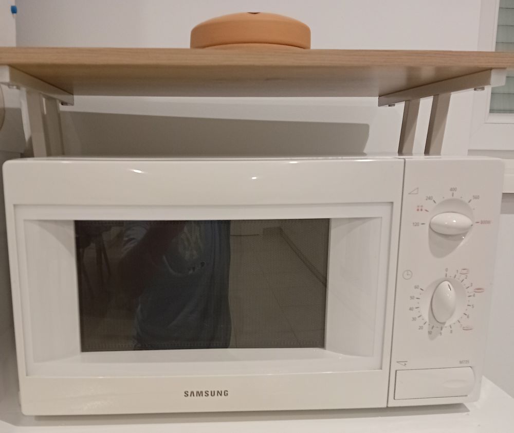 Micro-ondes Marque " Samsung " Electroménager