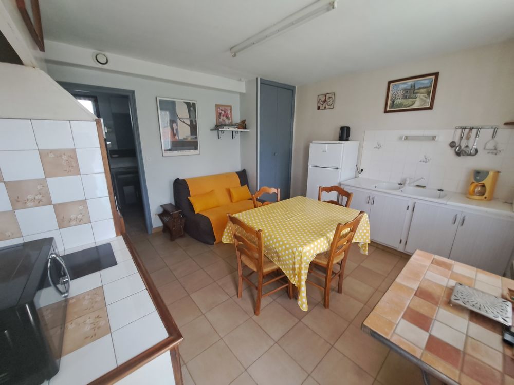 Location Maison Lézan Gard, meublé T3, 2 personnes maximum Lézan