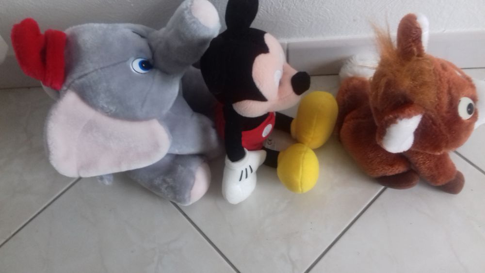 Peluches : Dumbo, Mickey, renard Rox Jeux / jouets