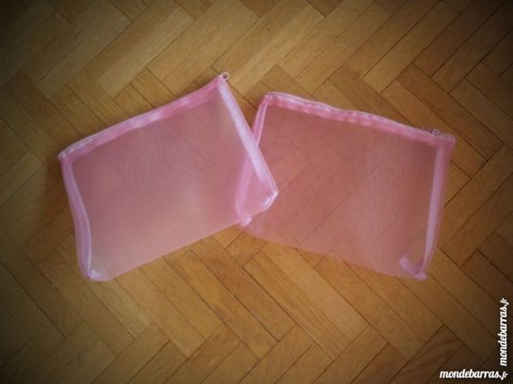 Lot de 2 pochettes roses (39) Maroquinerie