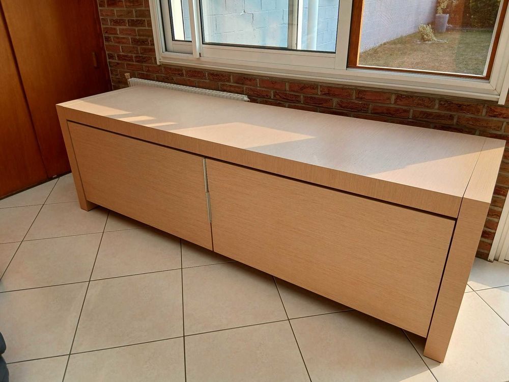 Buffet bas Roche Bobois ch&ecirc;ne teint&eacute; blanchi Meubles