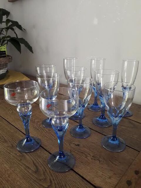 Lot de verres bleus 3 Beaubourg (77)