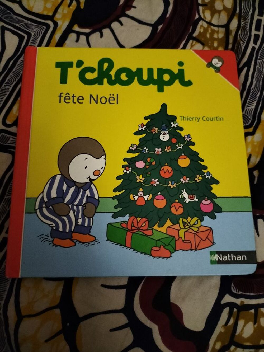 T'choupi f&ecirc;te No&euml;l Livres et BD