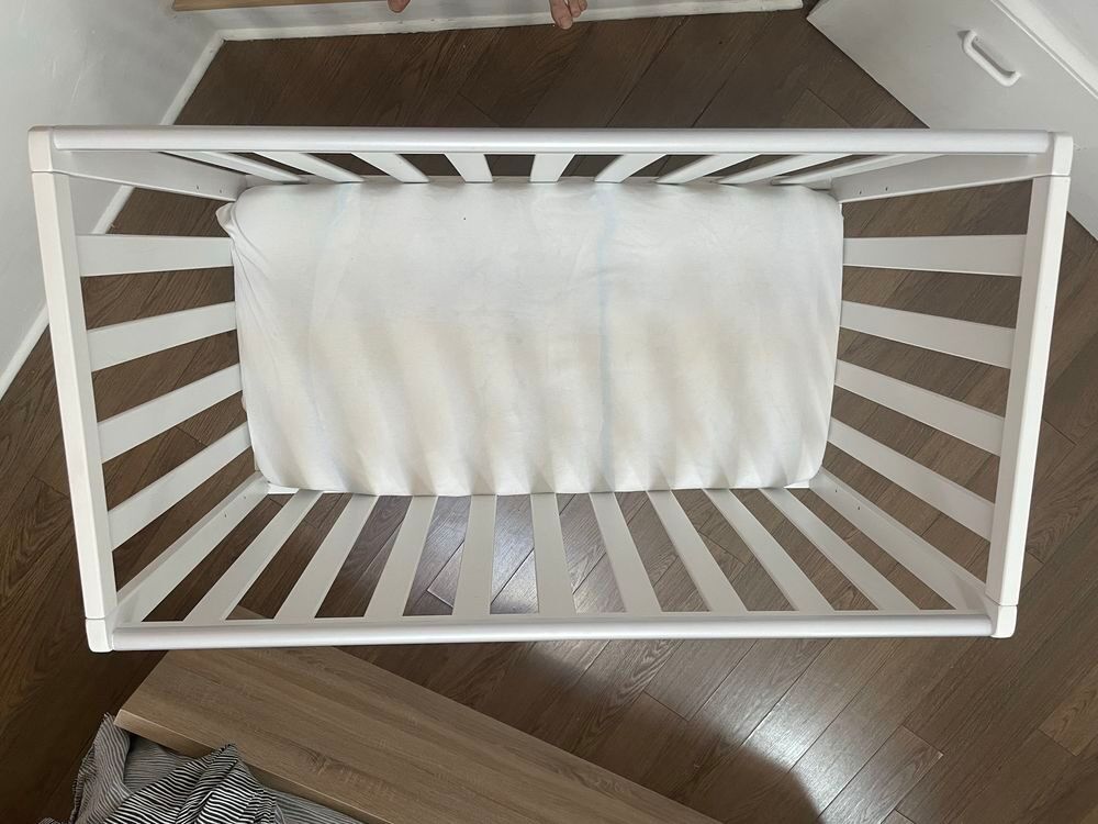 Lit et matelas b&eacute;b&eacute; Mobilier enfants