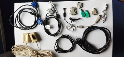 Divers c�bles informatiques et raccords 1 Elbeuf (76)