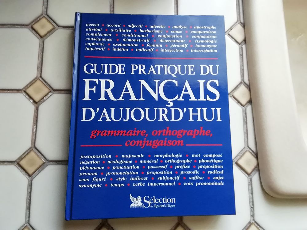 Guide pratique du Francais d aujourd'hui Livres et BD