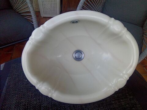 Vasque en r�sine 10 Ruelle-sur-Touvre (16)