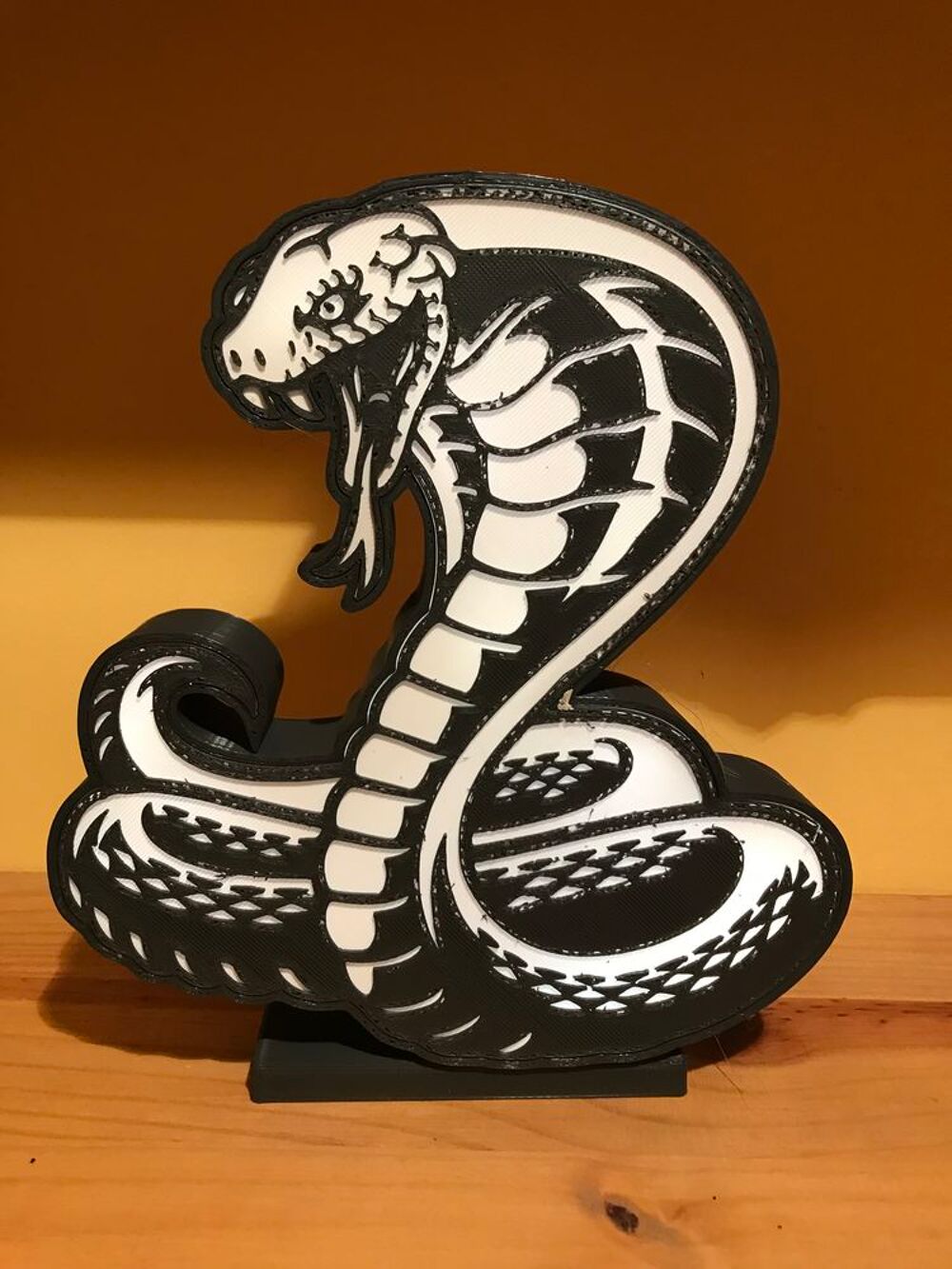 Lampe COBRA SERPENT &eacute;clairage leds &agrave; piles Décoration