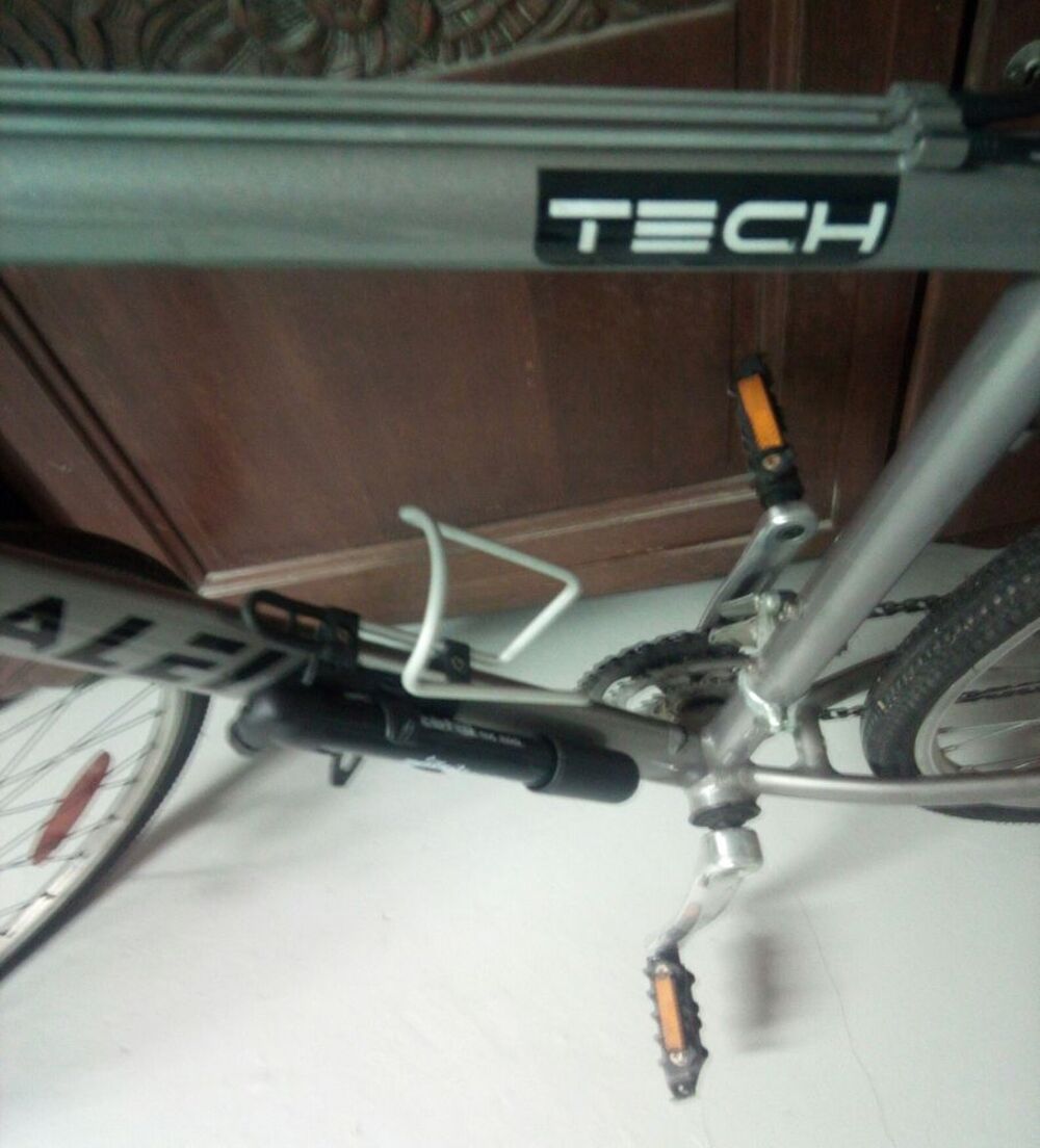 VTC homme marque raleigh Vélos