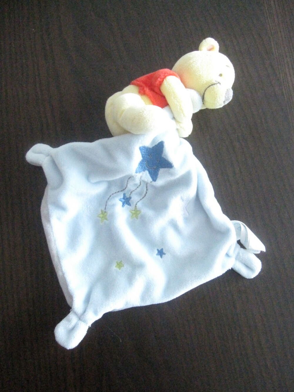 Winnie l'ourson mouchoir bleu &eacute;toiles Jeux / jouets