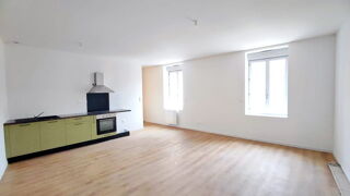  Appartement à louer 2 pièces 60 m² Piégut-pluviers