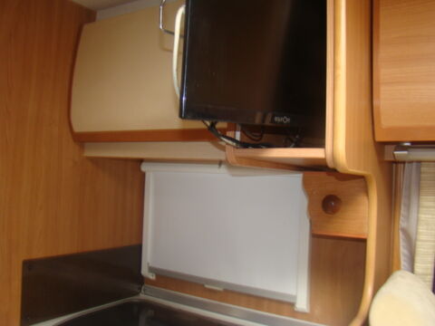 BÜRSTNER Camping car 2009 occasion Montpothier 10400