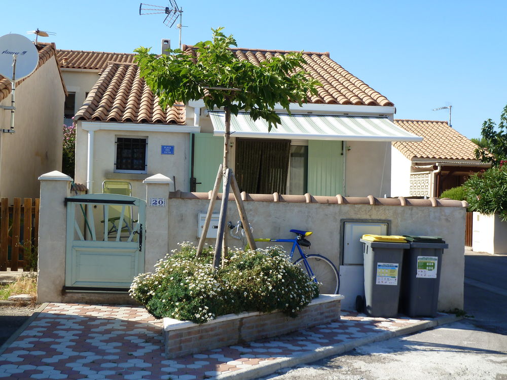   petite Maisonnette plein sud Vacances  / Offres de location 