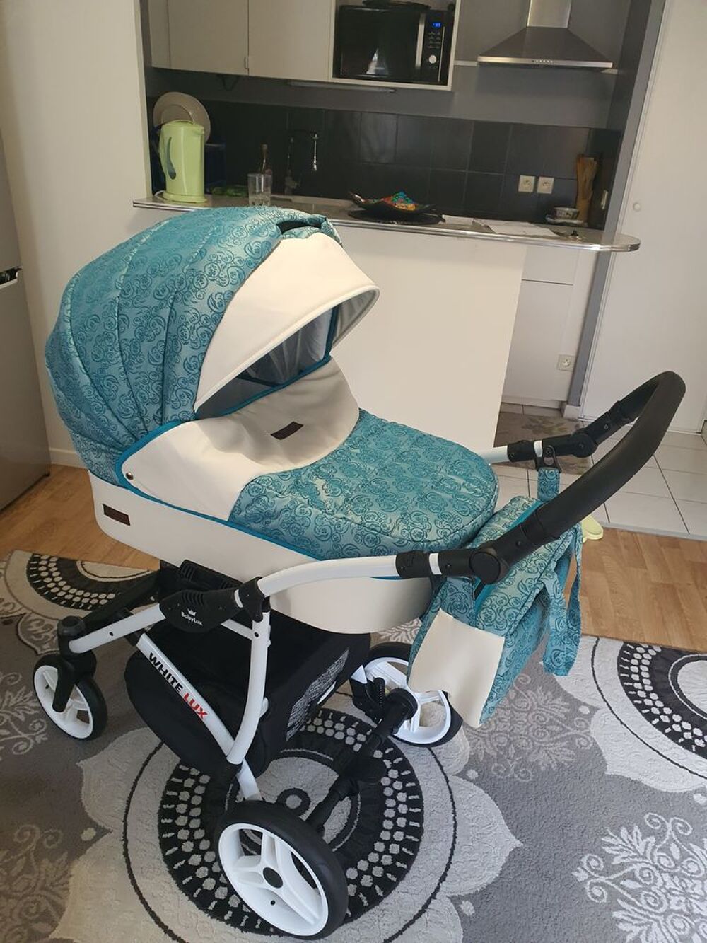 Poussette 3 en 1 Pu�riculture