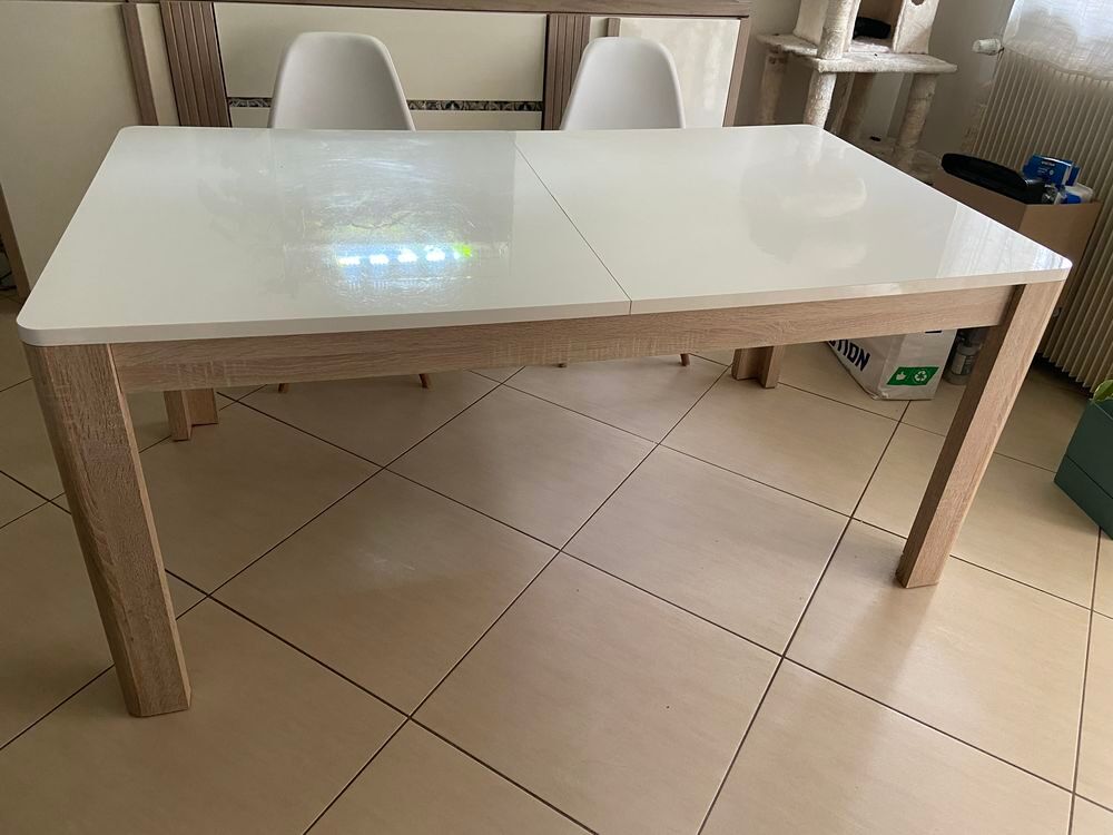 Table salle &agrave; manger (table basse assortie) Meubles