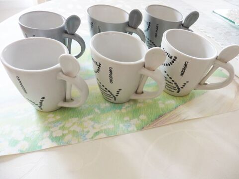 6 Tasses et 6 Cuillères 3 Blanches 3 Grises à café cappuccin Estrées-Saint-Denis (60)